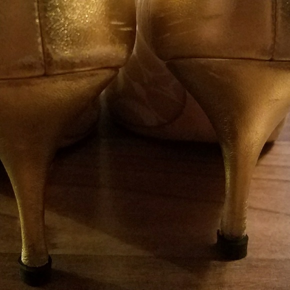 Shoes - Picture 3 of 3